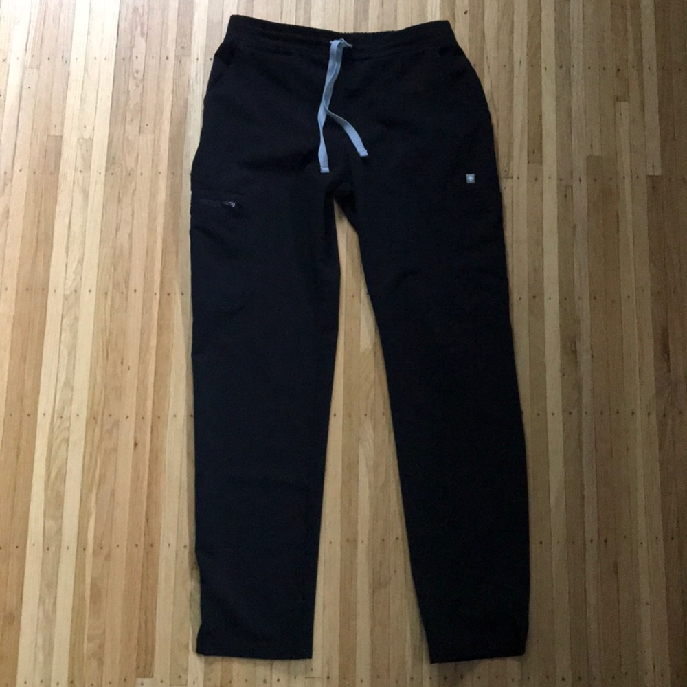 FIGS Black XS Yola skinny scrub pants